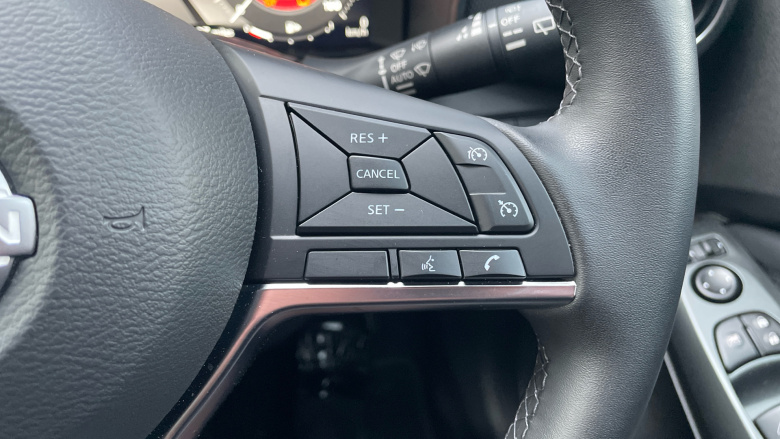 Nissan Juke 1.6 Hybrid N-Connecta 5dr Auto Hybrid Hatchback